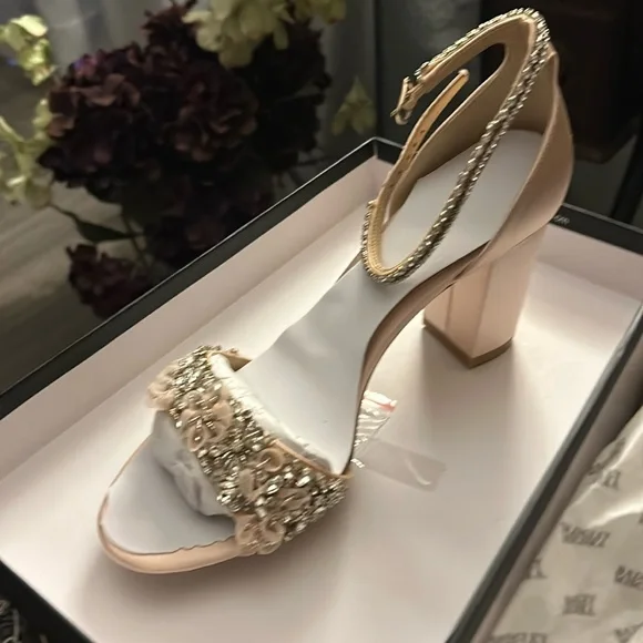 Badgley Mischka | Shoes | Brand New Size 75 Badgley Mischka Heels Rose Gold  | Poshmark